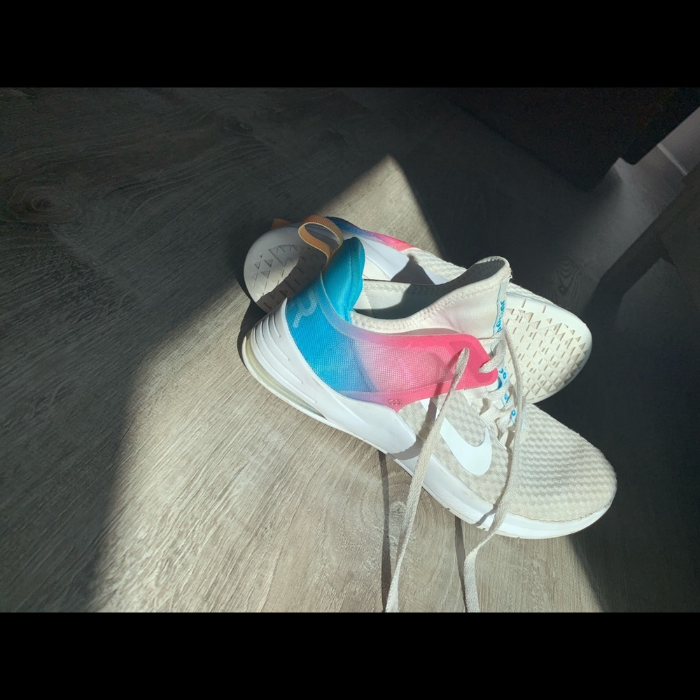 WOMEN'S NIKE AIR BELLA TR 2 TRAINING SHOES